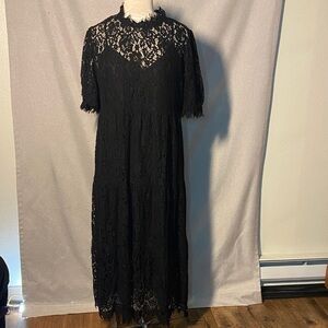 Socialite Black Lace Short Sleeve Maxi Dress. Size XL.